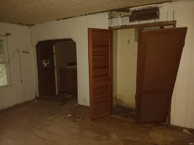 $59,000 | 422 West Turner Street, Bloomfield, IN 47424