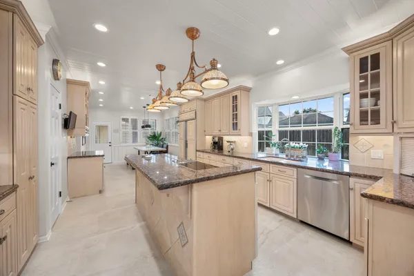 $765,000 | 4447 Balboa Drive, Sugar Land, TX 77479