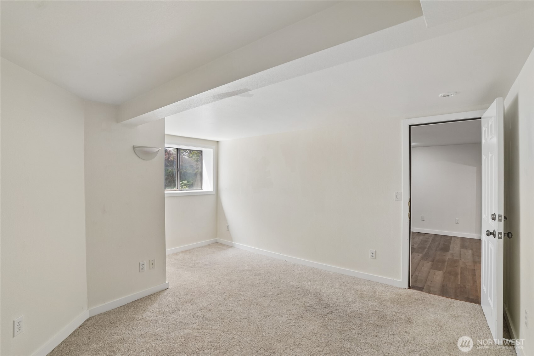3004 Southwest Barton Street Seattle, WA 98126 - Photo 29 of 40