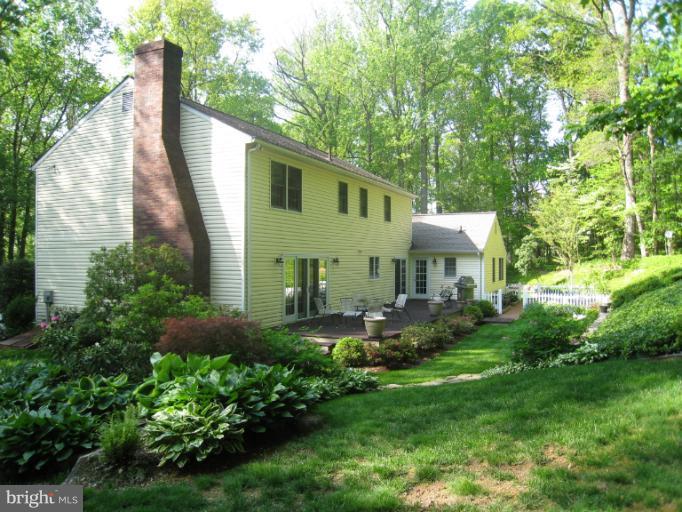 335 Jasontown Road Westminster, MD 21158 - Photo 2 of 30 Exterior (Rear)
