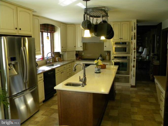 335 Jasontown Road Westminster, MD 21158 - Photo 23 of 30 Kitchen