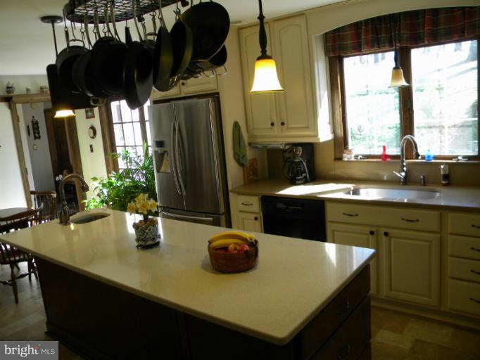 335 Jasontown Road Westminster, MD 21158 - Photo 24 of 30 Kitchen