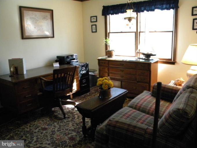 335 Jasontown Road Westminster, MD 21158 - Photo 28 of 30 Office/Den