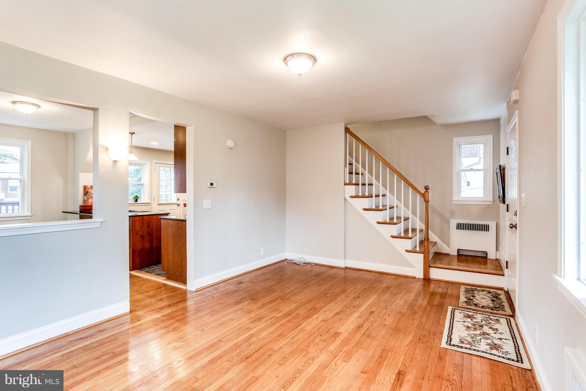 717 Devonshire Road Baltimore, MD 21229 - Photo 6 of 30 Opens to the dining and kitchen area