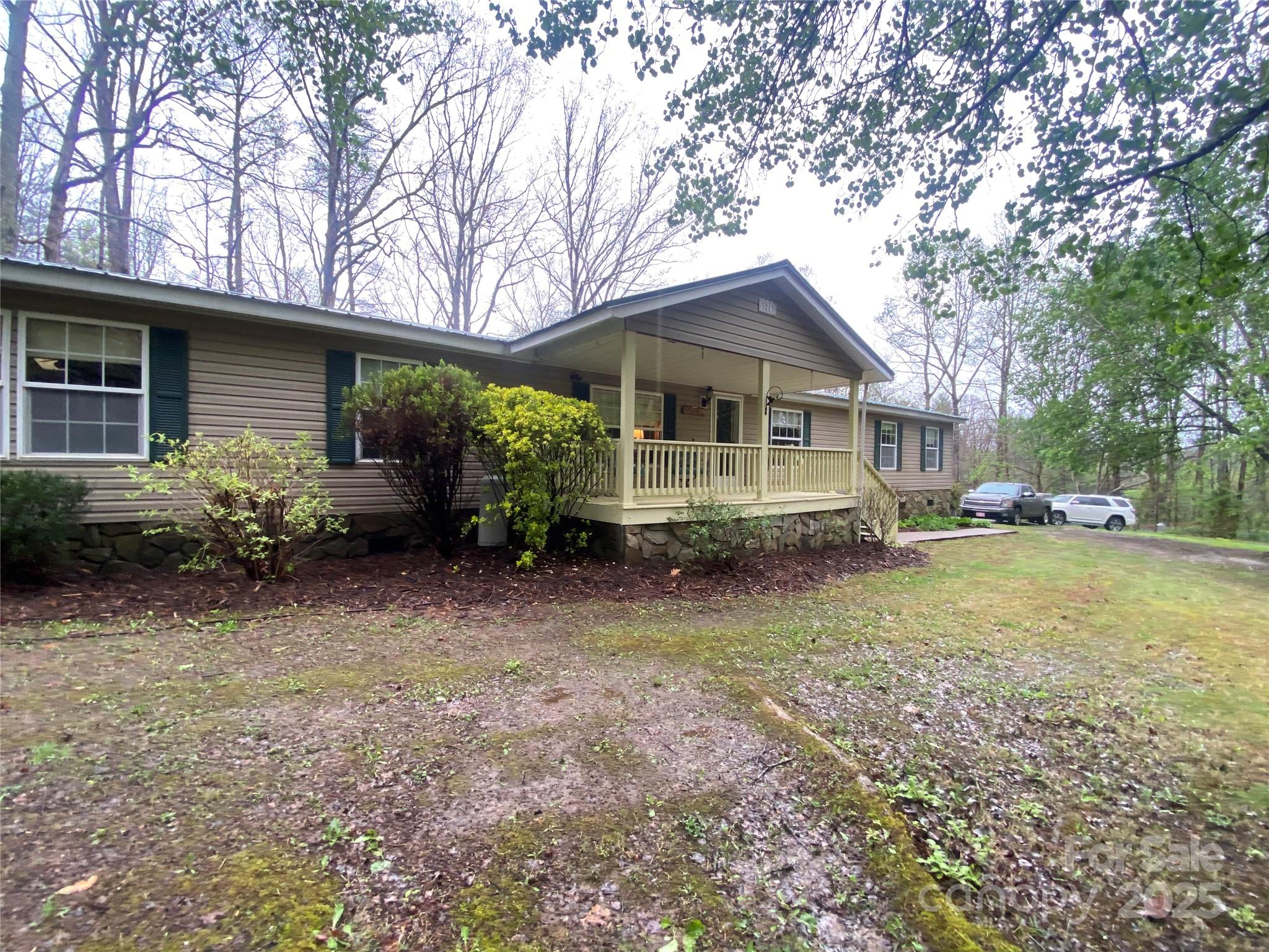 3213 Piedmont Road Morganton, NC 28655 - Photo 4 of 48