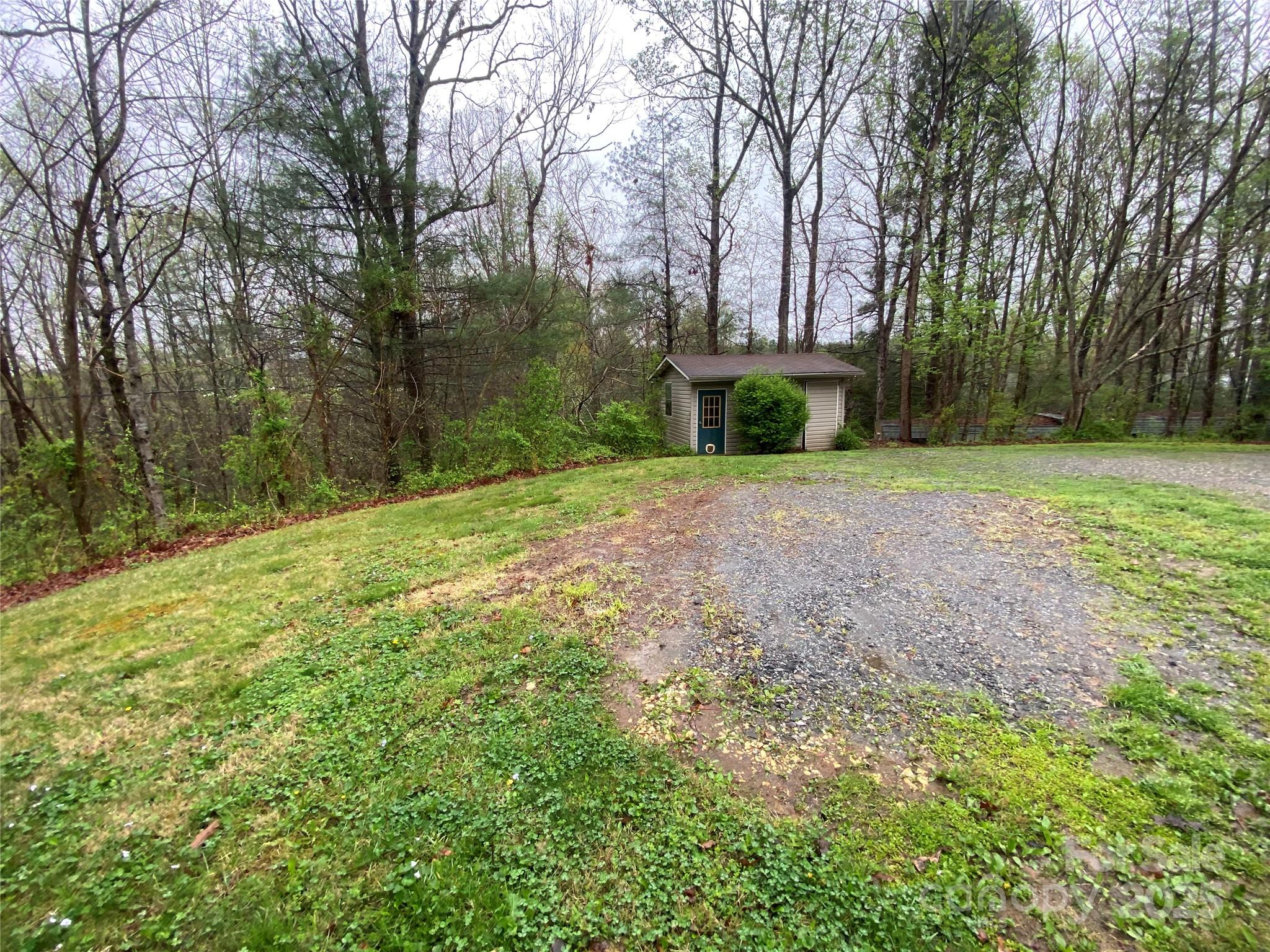 3213 Piedmont Road Morganton, NC 28655 - Photo 47 of 48