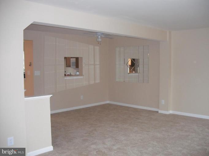 8580 Cold Harbor Loop Manassas, VA 20111 - Photo 8 of 11 Dining Area