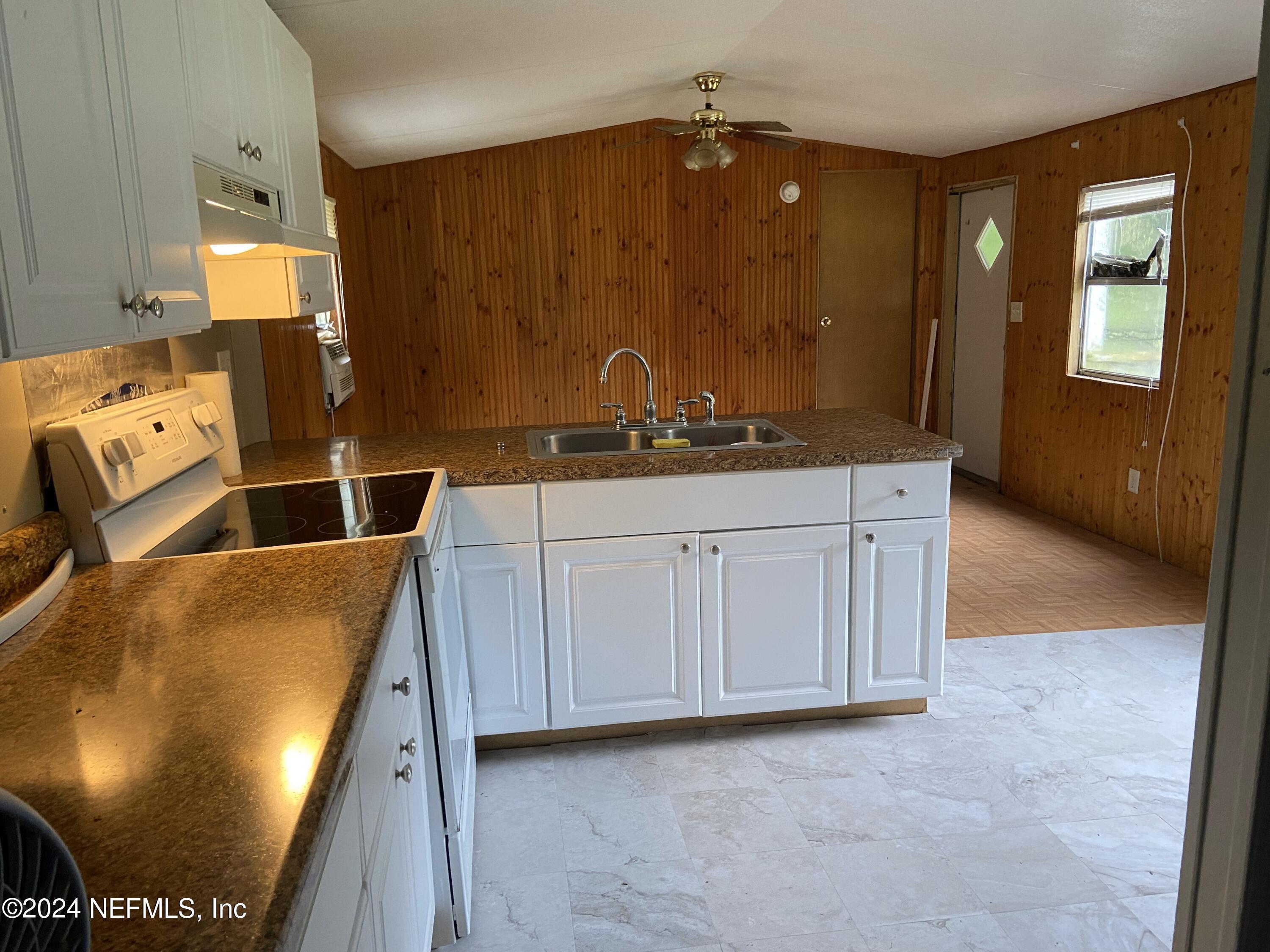 9586 Hopkins Road Glen St. Mary, FL 32040 - Photo 3 of 8 Kitchen_9586 Hopkins Rd