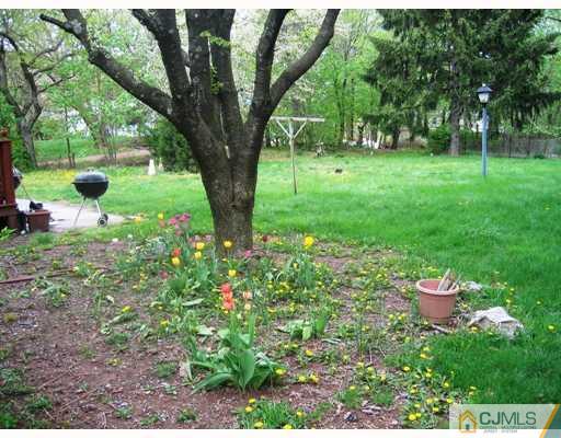 461 Ralph Street Somerset, NJ 08873 - Photo 5 of 5 Gallery Image 5
