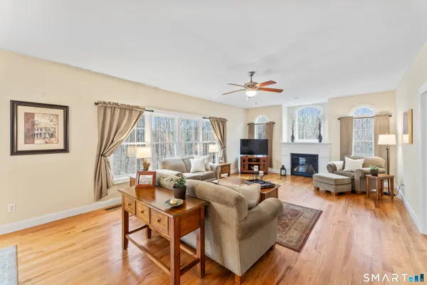 $775,000 | 24 Andrew Place, Southbury, CT 06488