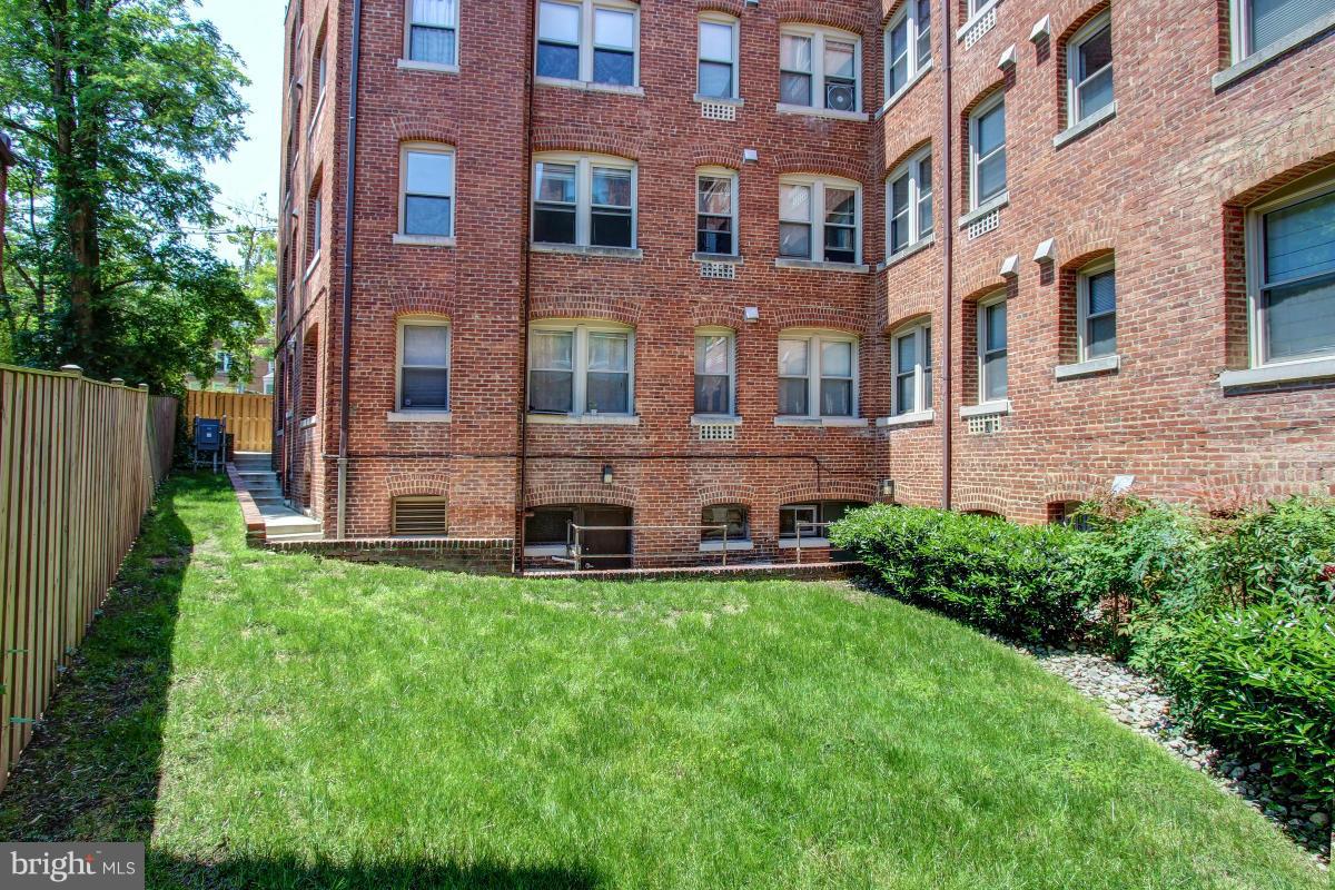 3446 Connecticut Avenue Northwest, Unit 505 Washington, DC 20008 - Photo 16 of 24 Exterior (Rear)