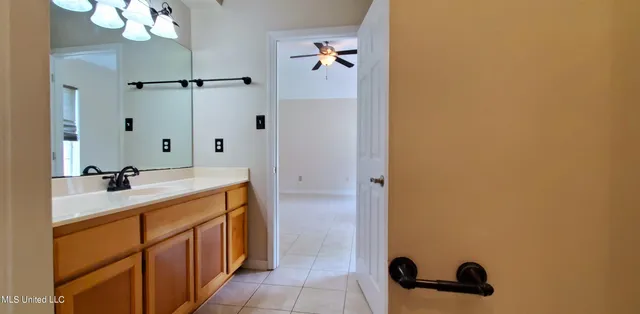 $1,600 | 201 April Lane, Ocean Springs, MS 39564