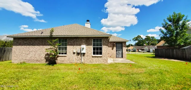 $1,600 | 201 April Lane, Ocean Springs, MS 39564