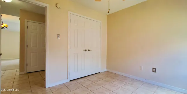 $1,600 | 201 April Lane, Ocean Springs, MS 39564