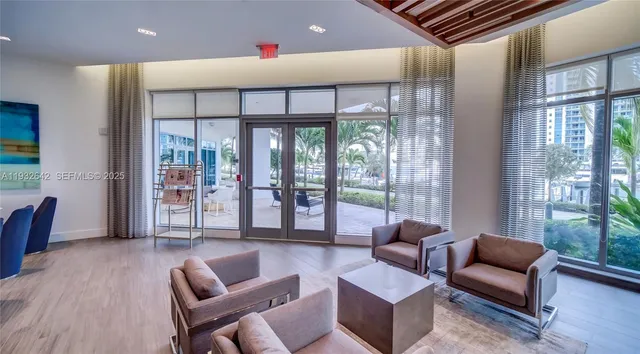 $1,990,000 | 17111 Biscayne Boulevard, Unit 410, North Miami Beach, FL 33160