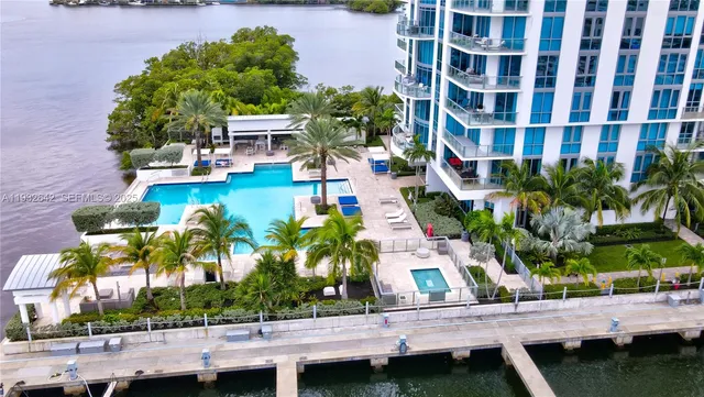 $1,990,000 | 17111 Biscayne Boulevard, Unit 410, North Miami Beach, FL 33160