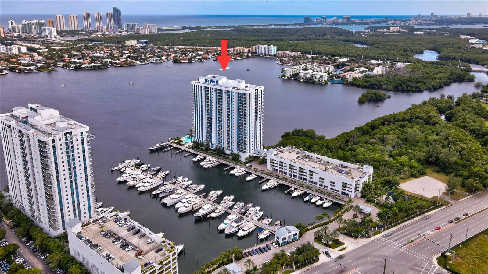 17111 Biscayne Boulevard, Unit 410 North Miami Beach, FL 33160 - Photo 37 of 37