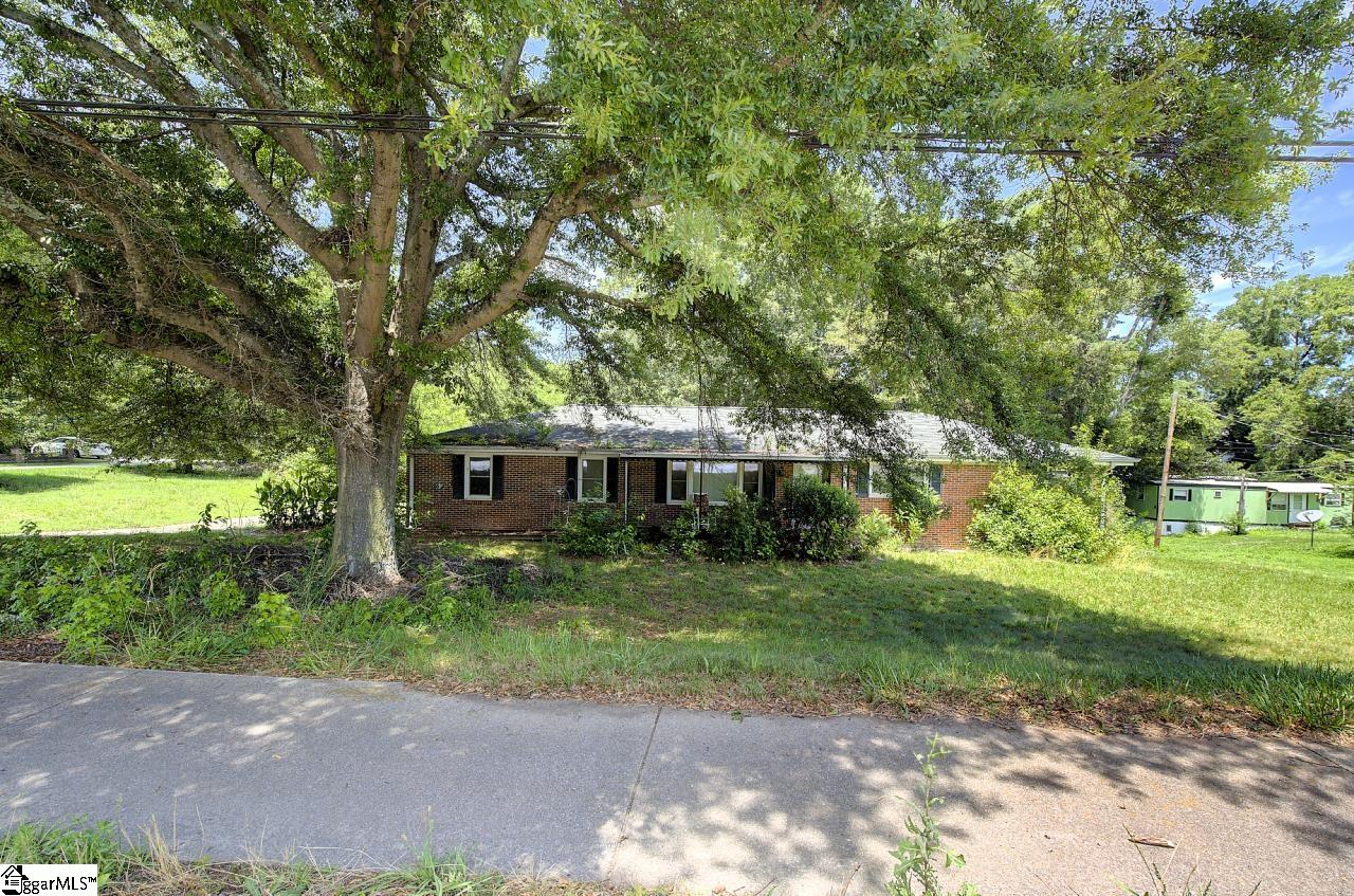 1105 East Georgia Road Simpsonville, SC 29681 - Photo 2 of 41