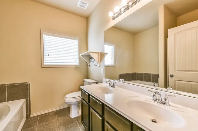 $1,800 | 19735 Crossfalls Lane, Cypress, TX 77433