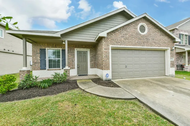 $1,800 | 19735 Crossfalls Lane, Cypress, TX 77433