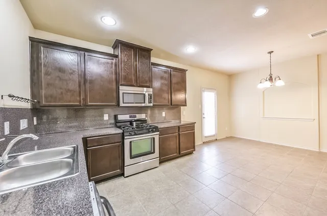 $1,800 | 19735 Crossfalls Lane, Cypress, TX 77433