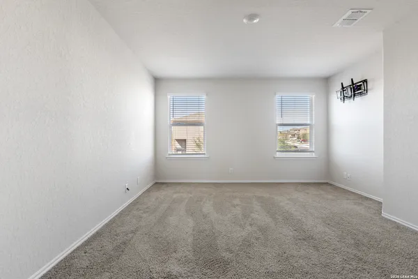 $1,695 | 831 Cozumel Emerald, San Antonio, TX 78253