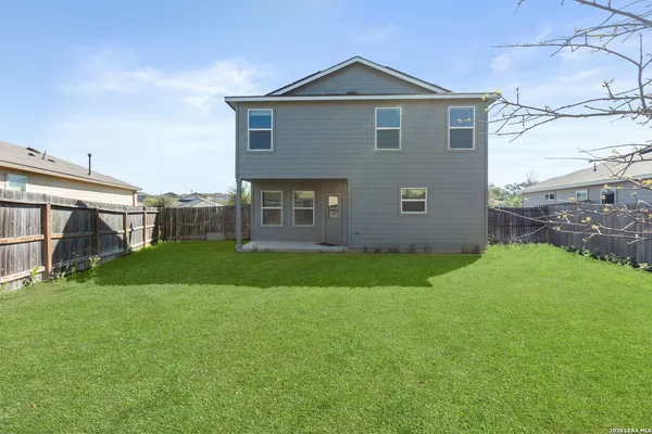 $1,695 | 831 Cozumel Emerald, San Antonio, TX 78253