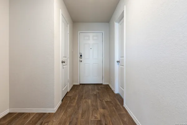 $1,695 | 831 Cozumel Emerald, San Antonio, TX 78253