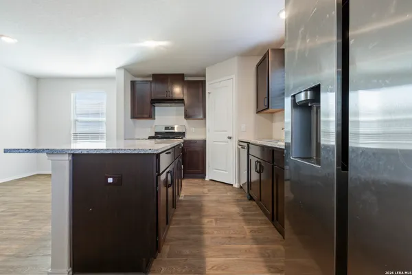 $1,695 | 831 Cozumel Emerald, San Antonio, TX 78253