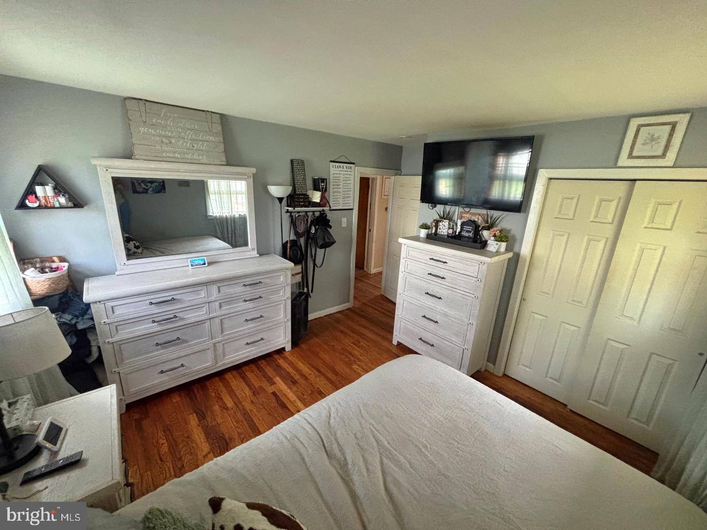 28 Pineview Terrace Bridgeton, NJ 08302 - Photo 11 of 37 a bedroom with a bed and furniture