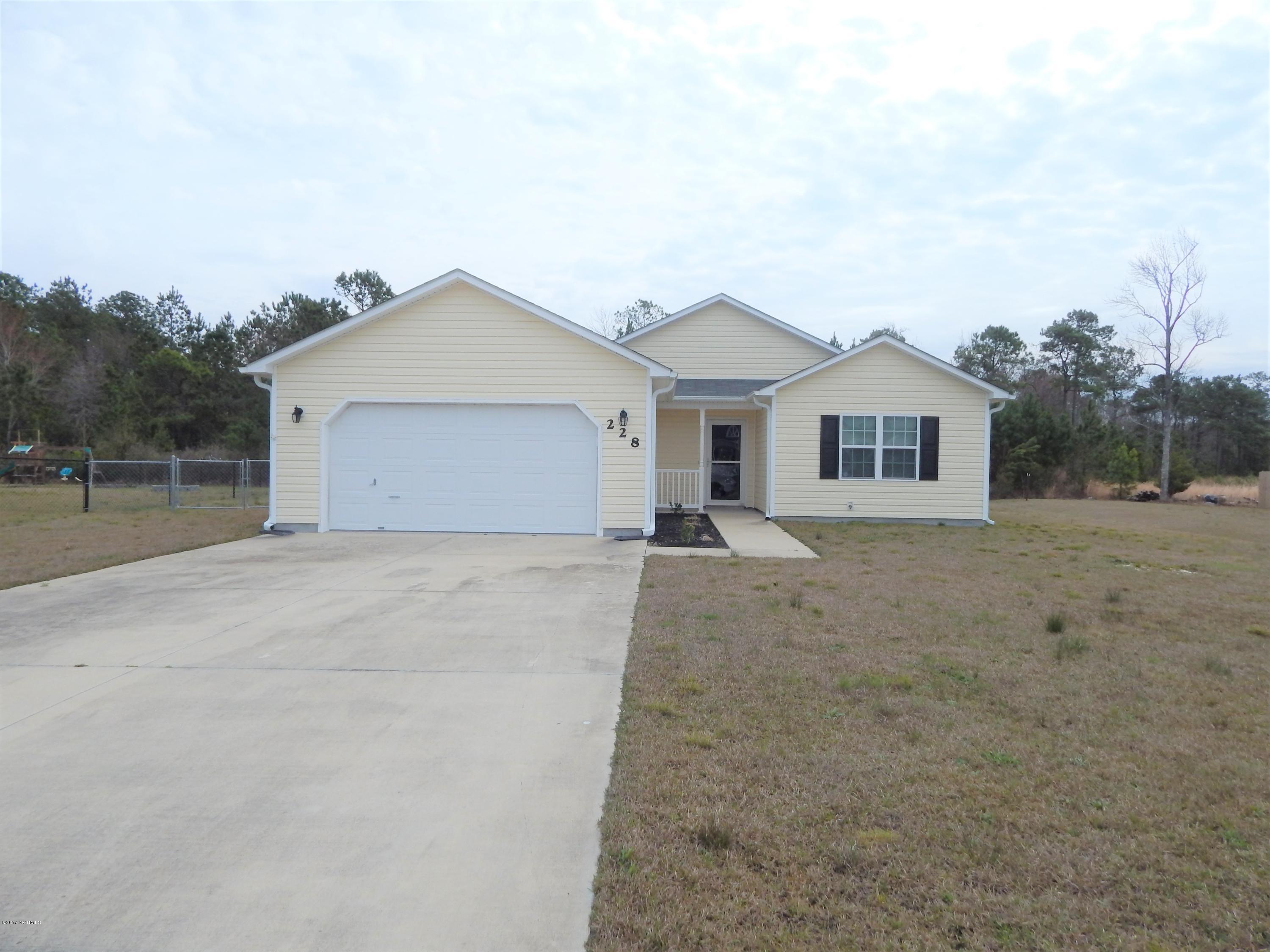 228 Loren Road Hubert, NC 28539 - Photo 1 of 26 DSCN7809