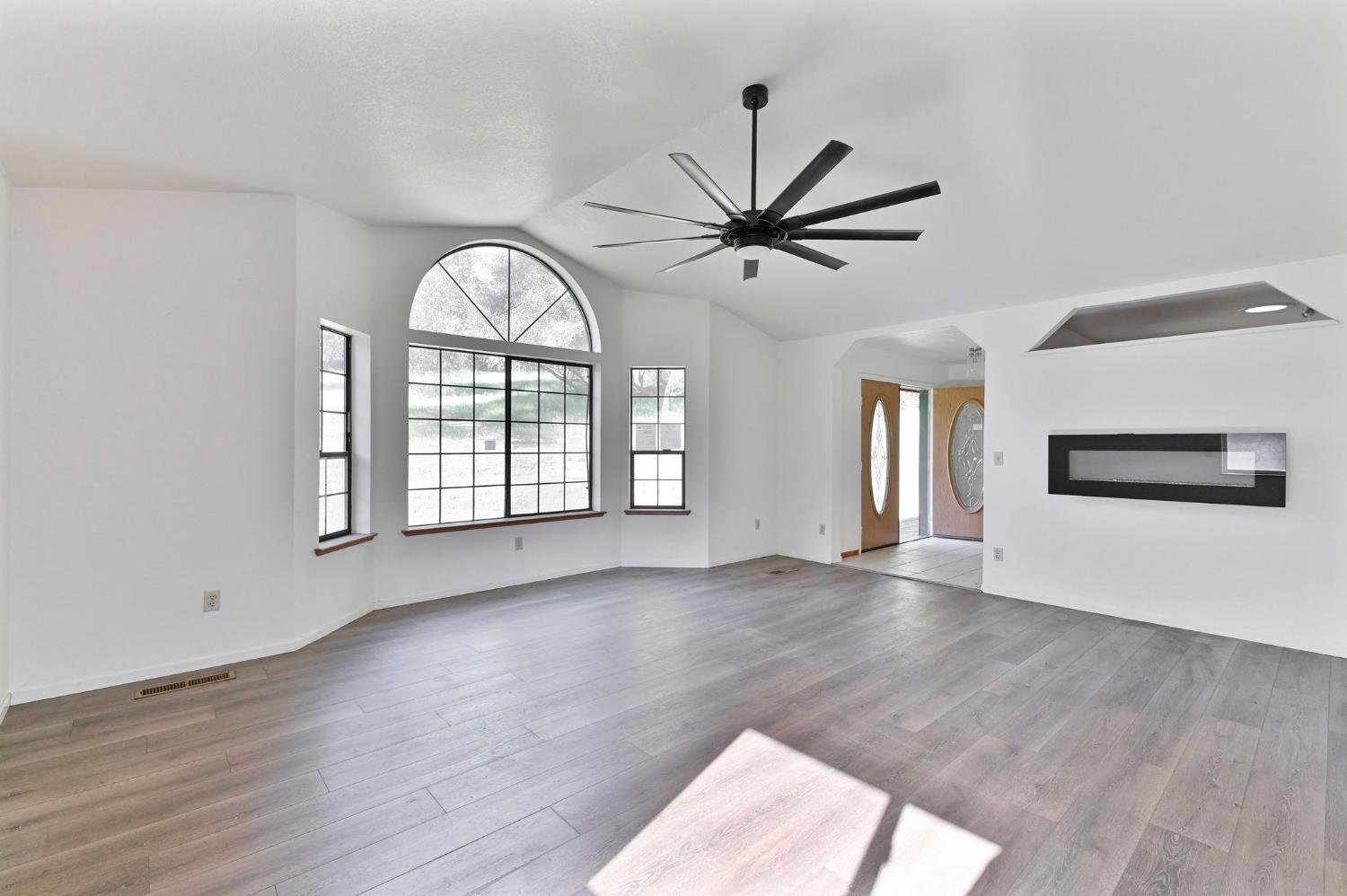 3090 Horseshoe Bend Road Somerset, CA 95684 - Photo 6 of 48