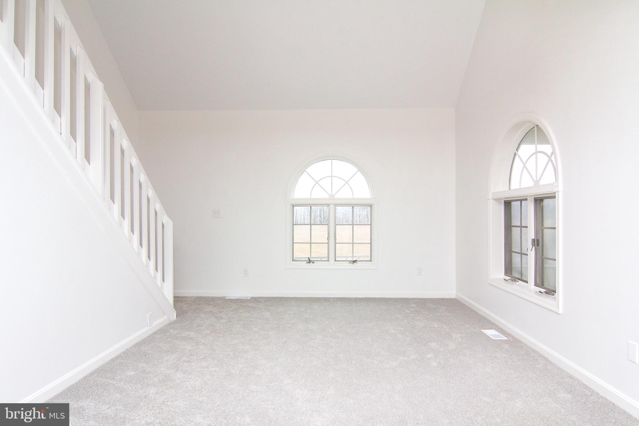 3808 Falls Road Manchester, MD 21102 - Photo 20 of 43 an empty room with windows