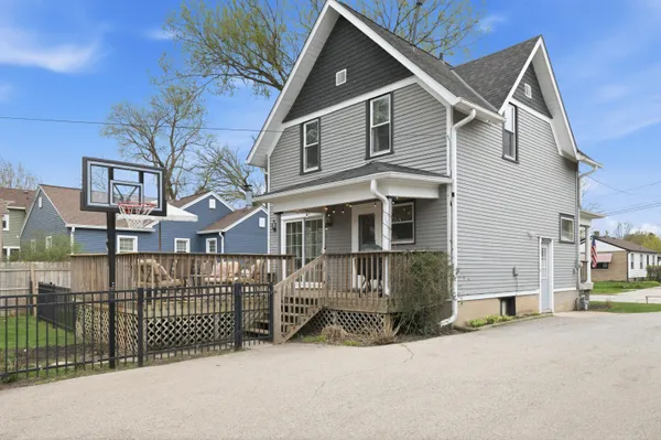 $359,000 | 323 South Worthington Street, Oconomowoc, WI 53066