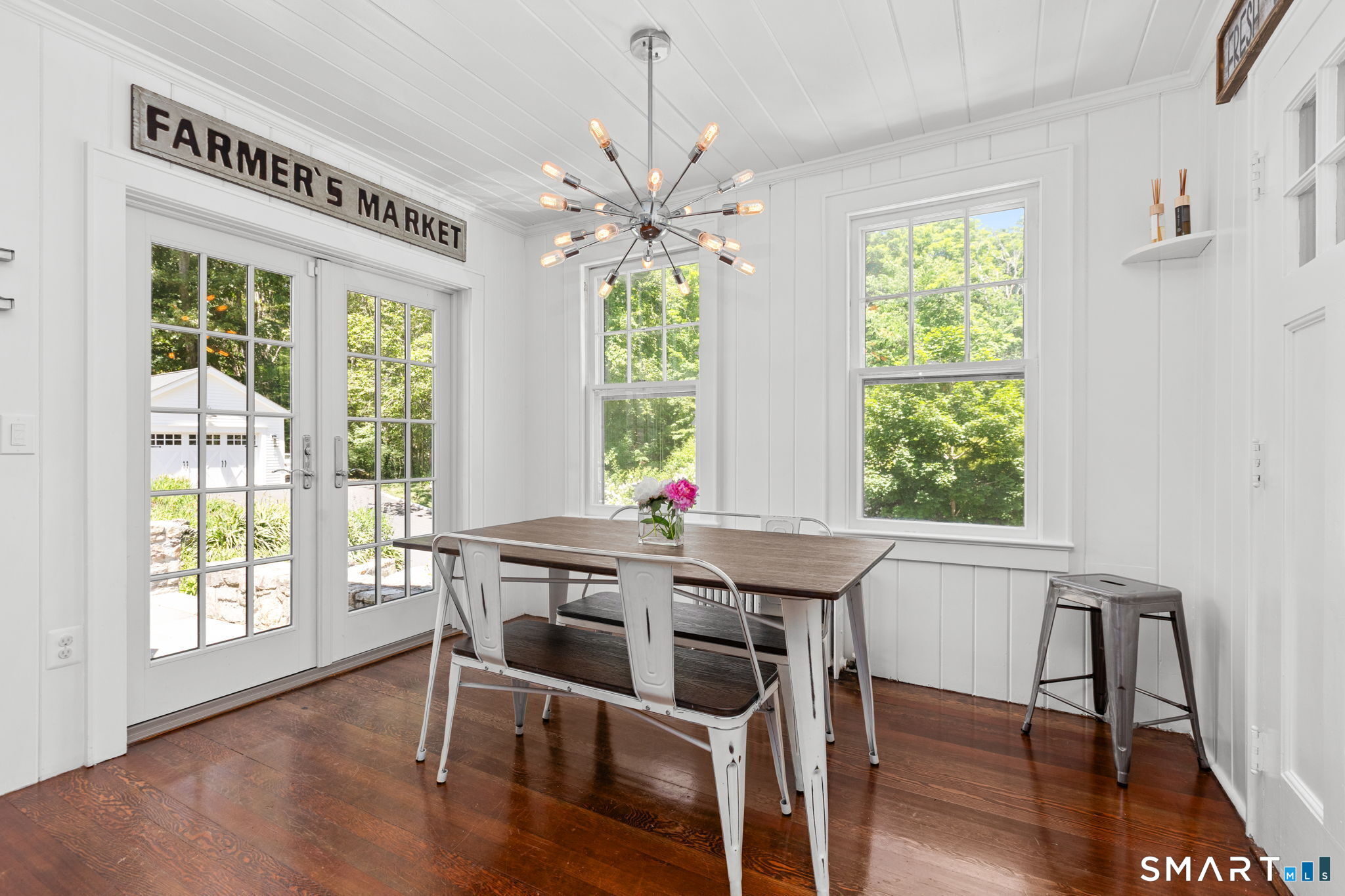 207 Redding Road Redding, CT 06896 - Photo 8 of 36 Gallery Image 8