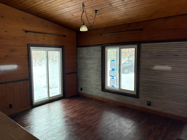 $256,000 | 9680 South Thornapple Avenue, Grant, MI 49327