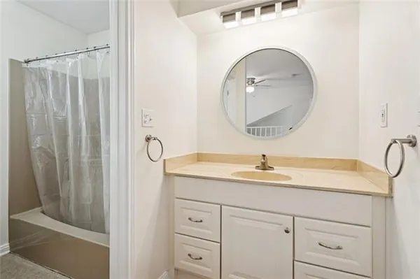 $144,500 | 402 Cedarwood Drive, Unit 402, Mandeville, LA 70471
