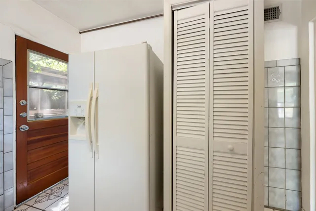 $1,800 | 1401 Kirkwood Road, Unit A, Austin, TX 78722