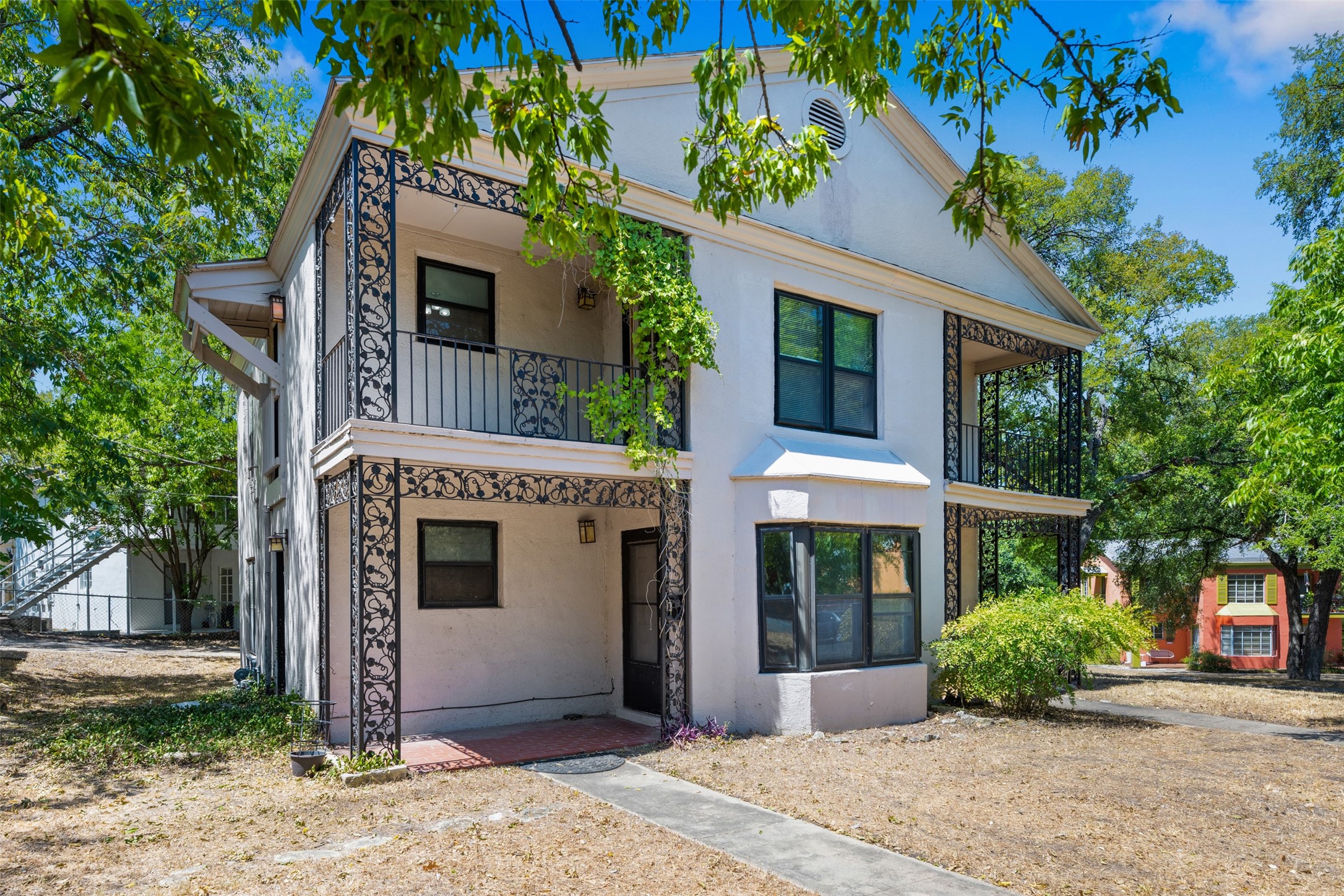 1401 Kirkwood Road, Unit A Austin, TX 78722 - Photo 2 of 24