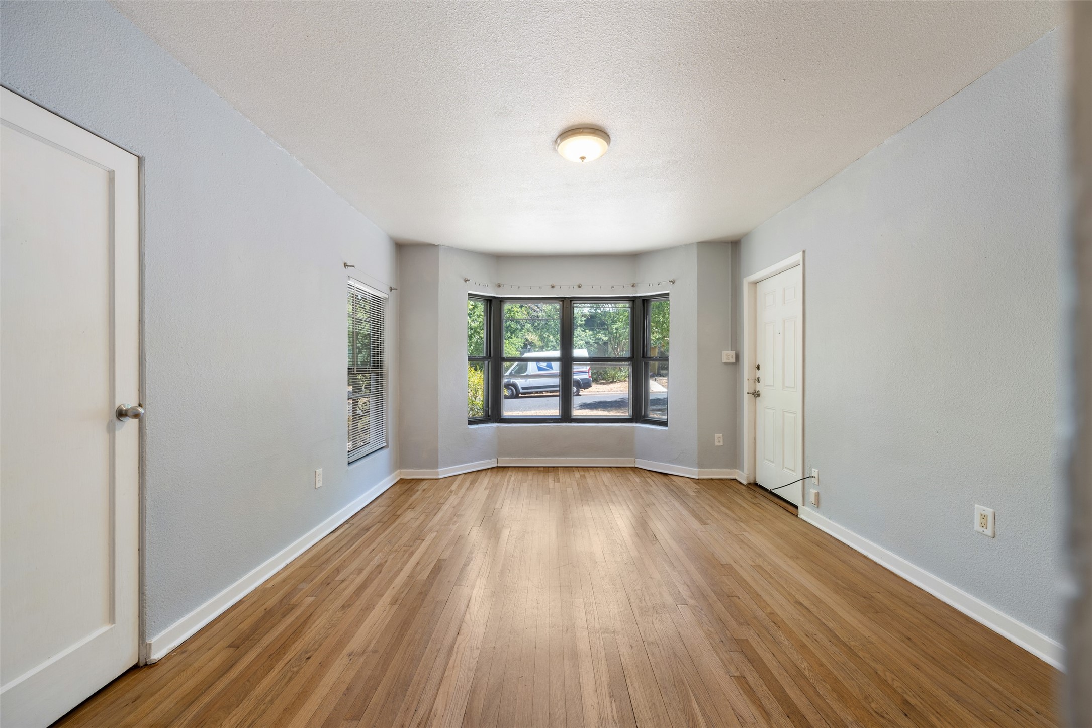 1401 Kirkwood Road, Unit A Austin, TX 78722 - Photo 8 of 24