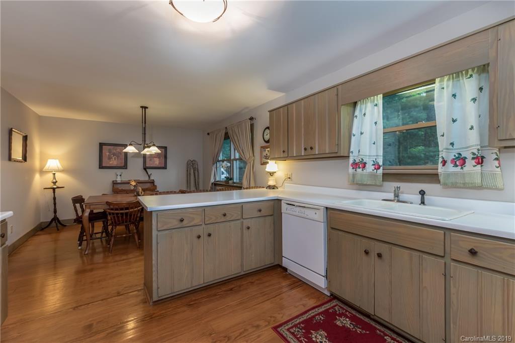 269 Valley View Lane Tryon, NC 28782 - Photo 12 of 43 Gallery Image 12
