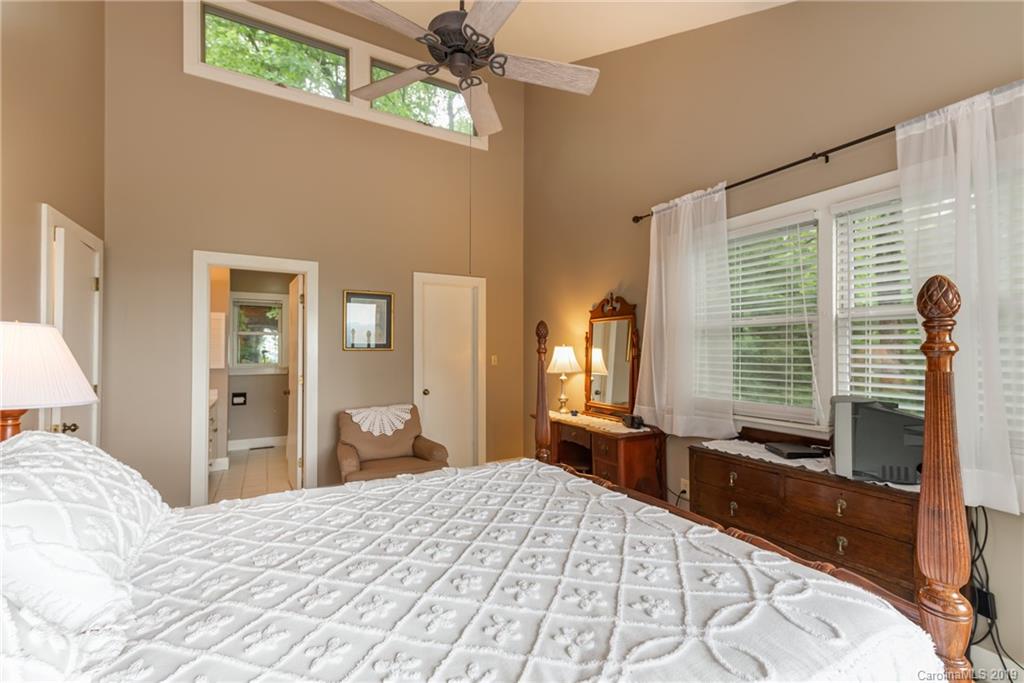 269 Valley View Lane Tryon, NC 28782 - Photo 18 of 43 Gallery Image 18