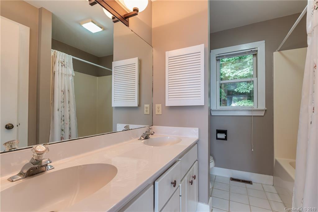 269 Valley View Lane Tryon, NC 28782 - Photo 19 of 43 Gallery Image 19