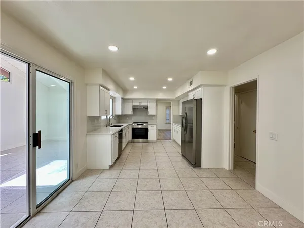 $6,800 | 15 Butler Street, Irvine, CA 92612