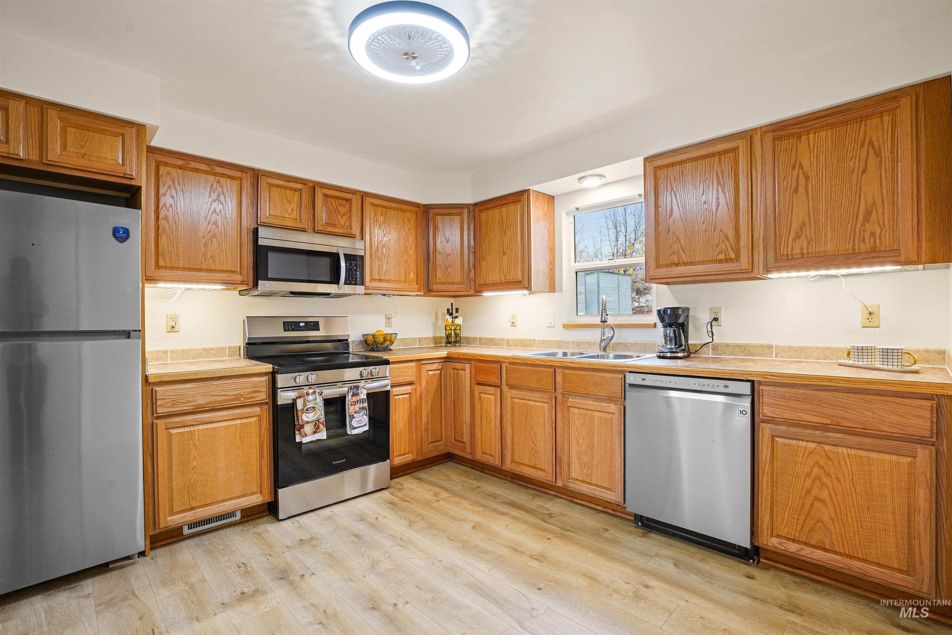 520 South Scott Street Boise, ID 83705 - Photo 2 of 50