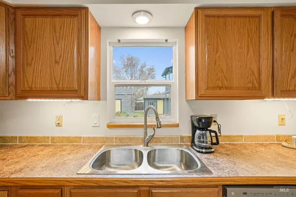 $669,900 | 520 South Scott Street, Boise, ID 83705