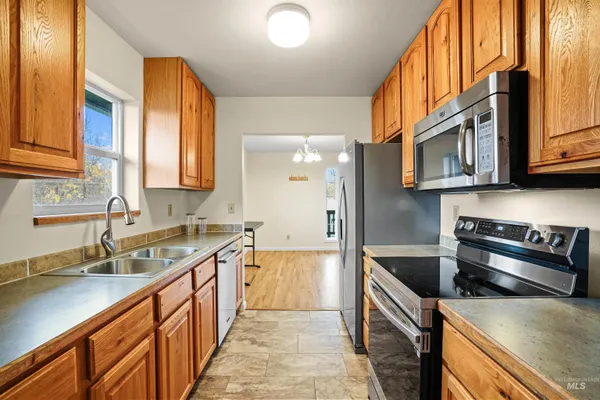 $669,900 | 520 South Scott Street, Boise, ID 83705