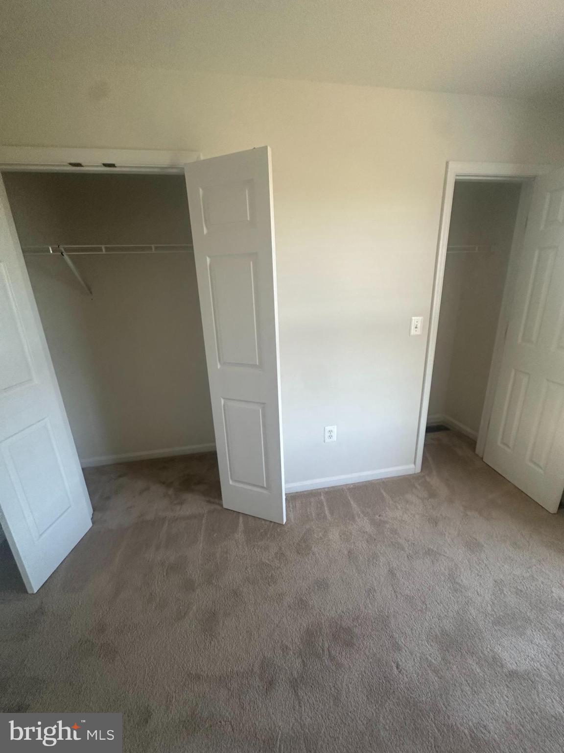 15715 John Diskin Circle Woodbridge, VA 22191 - Photo 5 of 21 an empty room with closet