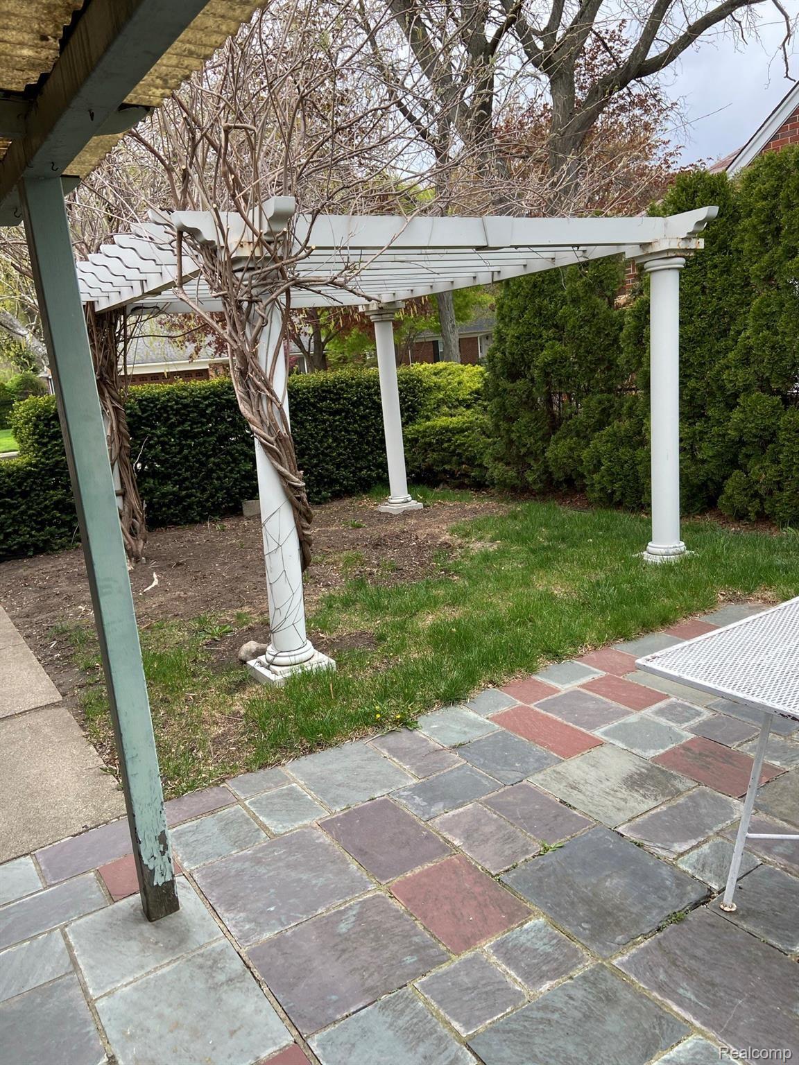 774 Fairford Road Grosse Pointe, MI 48236 - Photo 20 of 22 7EB7B149-478B-424D-8F89-851635D0D3A5.jpeg