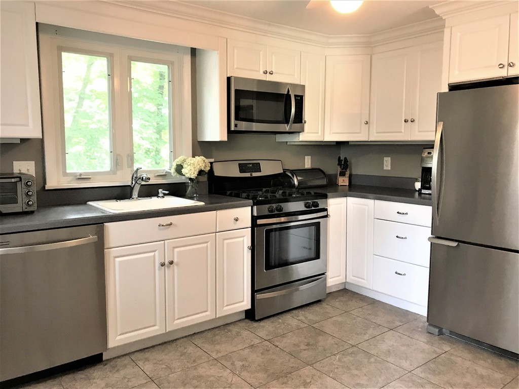 2 Chestnut Road Burlington, MA 01803 - Photo 4 of 19 Gallery Image 4